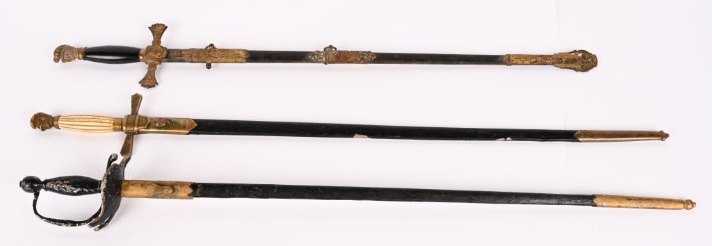 KNIGHTS TEMPLAR SWORD LOT OF 3 (1 of 3)