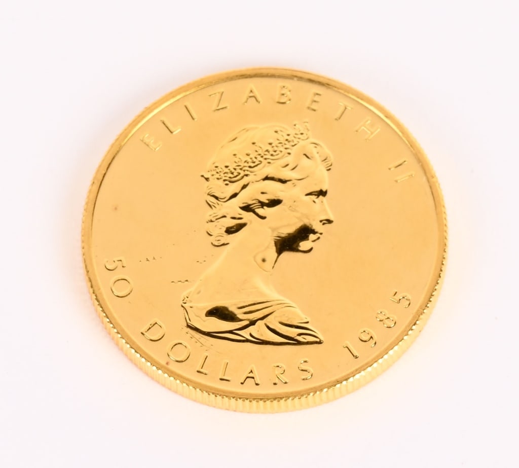 1985 CANADA GOLD MAPLE LEAF $50 COIN: 1985 Canada Gold Maple Leaf $50 Coin. 1oz .999 Gold