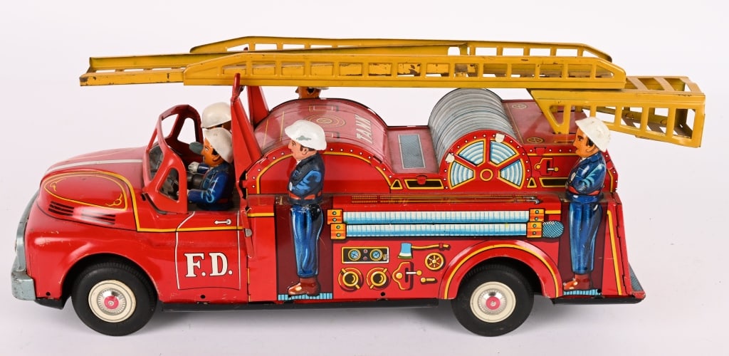 JAPAN TIN FRICTION FIRE TRUCK (1 of 5)