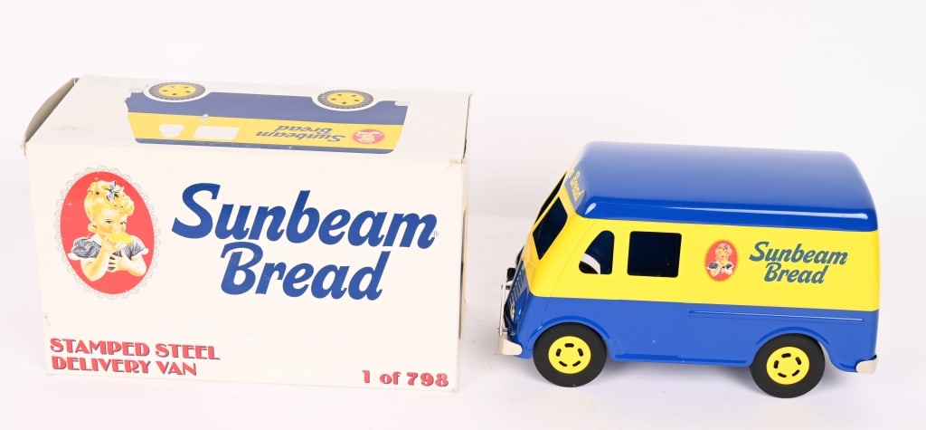 KJ CLASSICS TONKA SUNBEAM METRO VAN MIB: Limited Edition of 798 units made. Private Label Sunbeam Bread. Made to look like the Tonka Metro Vans. Never played with condition. Boxed 13" Near Mint Provenance: Tar Heel Toys the Dennis Sapp Colle