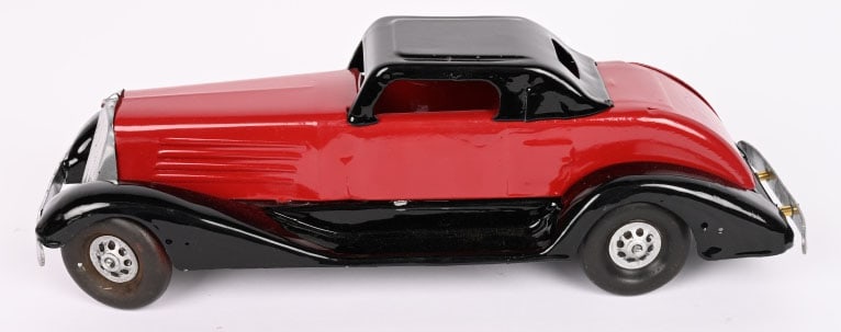 MARX WINDUP DELUXE COUPE: Restored in nice condition. Windup works. 15" Excellent Provenance: Tar Heel Toys the Dennis Sapp Collection