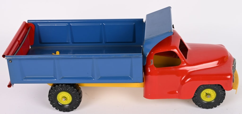 MARX STUDEBAKER DUMP TRUCK - 3