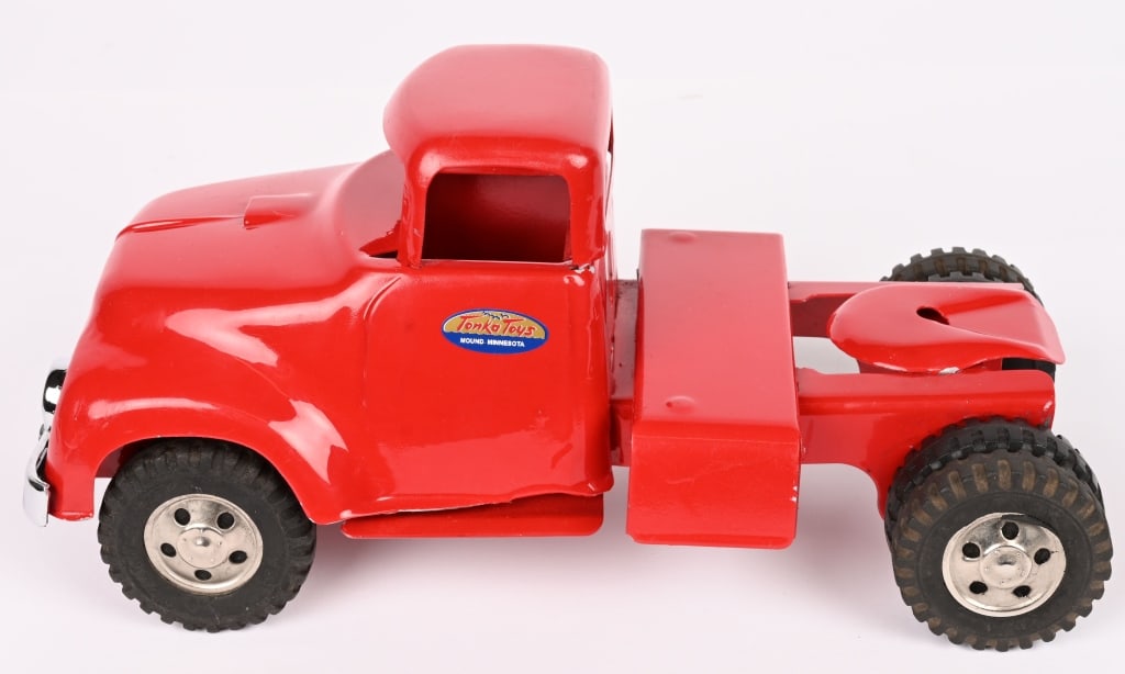 1957 TONKA CAB: Very nice restored condition. 12" Excellent Provenance: Tar Heel Toys the Dennis Sapp Collection
