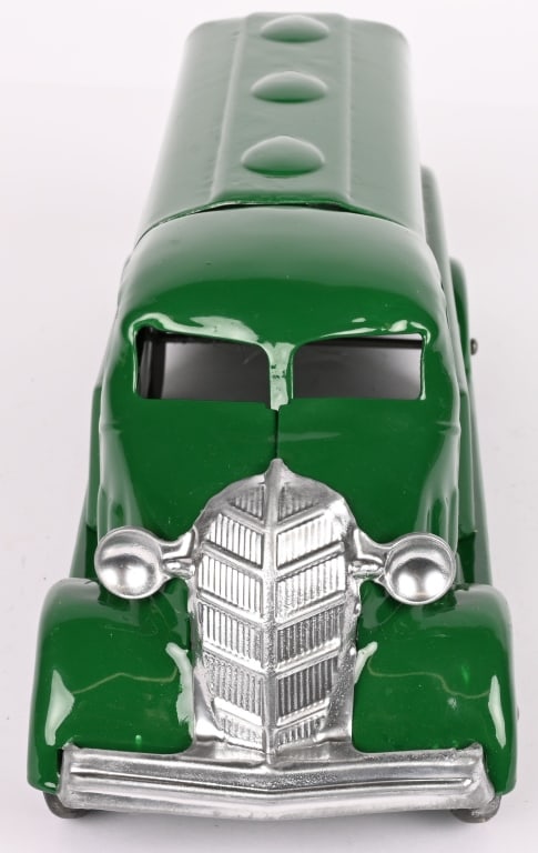 MARX STUDEBAKER SINCLAIR TRUCK - 2
