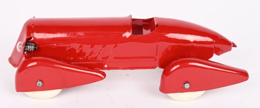 10" WYANDOTTE SPEEDSTER w/ ELECTRIC LIGHTS: Scarce large 10" version. All restored. Has lightbulb headlights. Great condition. 10" Excellent Provenance: Tar Heel Toys the Dennis Sapp Collection