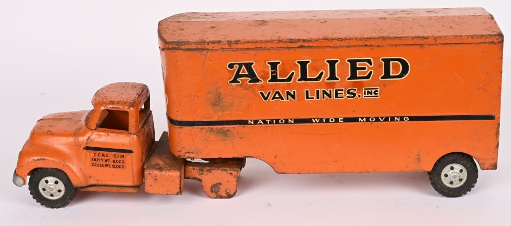 TONKA ALLIED VAN LINES TRUCK: All original condition. Cab missing rear wheels. Perfect to restore or enjoy as is. 24" Very Good Provenance: Tar Heel Toys the Dennis Sapp Collection