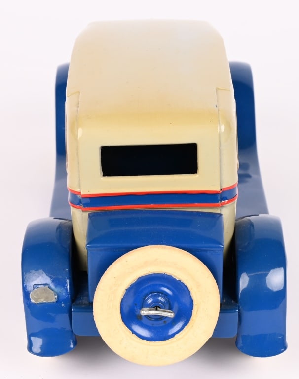 KINGSBURY CLOCKWORK BROUGHAM - 4