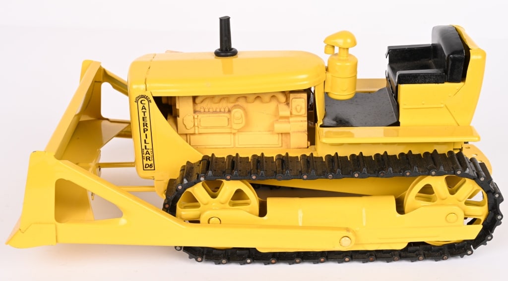 DOEPKE D7 CATERPILLAR BULLDOZER (1 of 7)