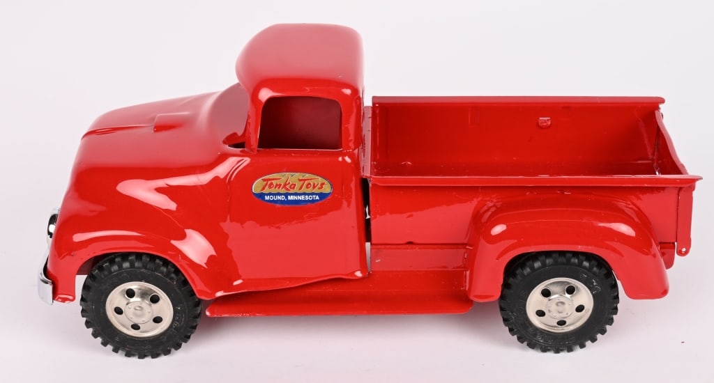 1957 TONKA PICKUP TRUCK: Nice restored Tonka Pickup Truck. Great looking truck. 13" Excellent Provenance: Tar Heel Toys the Dennis Sapp Collection