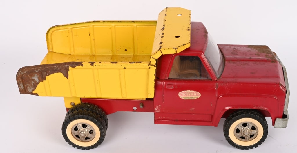 3- TONKA DUMP TRUCKS - 2
