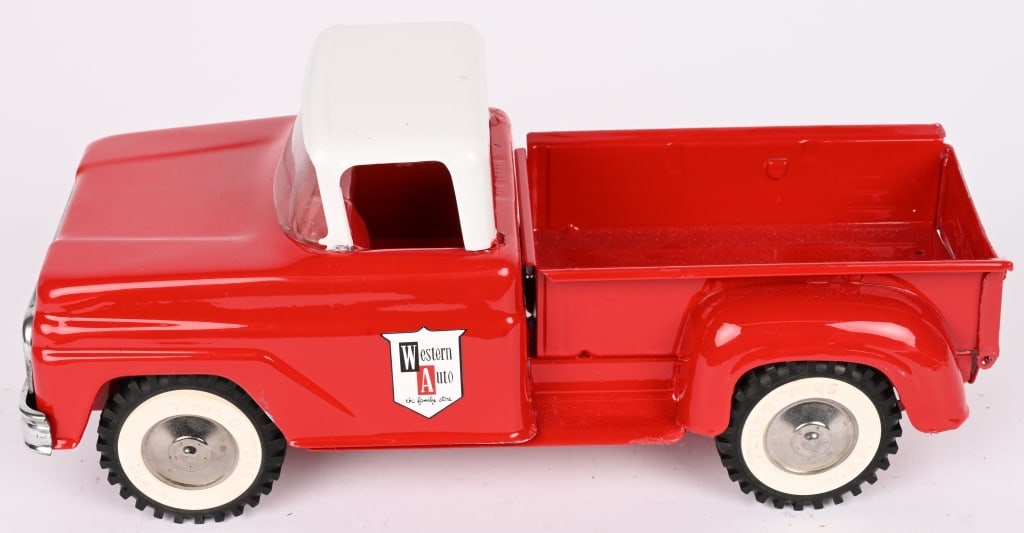 TONKA WESTERN AUTO PARTS PICKUP TRUCK (1 of 5)