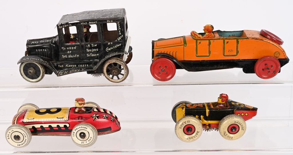 LOT OF AMERICAN TIN VEHICLES: Includes Marx, Chein, and Lupor. Conditions vary. 8" AS-IS Provenance: Tar Heel Toys the Dennis Sapp Collection
