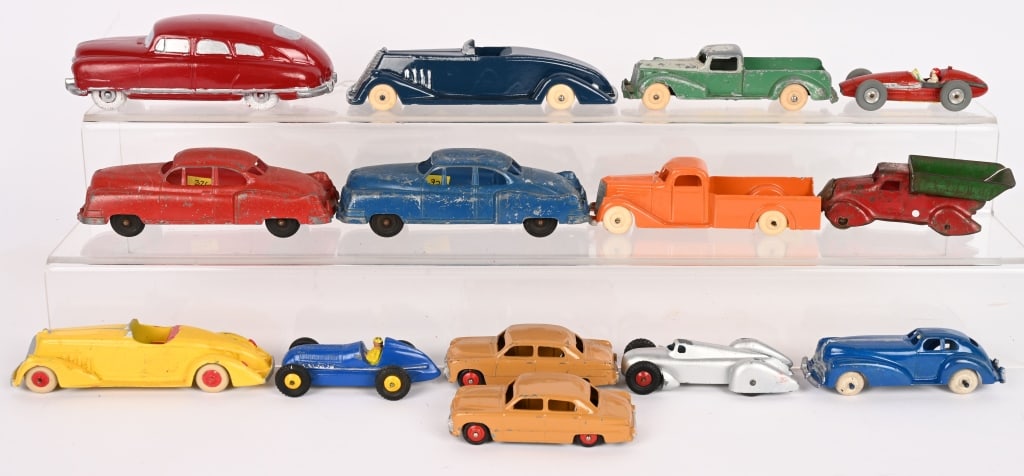 LOT OF VARIOUS TOY VEHICLES: includes Marx, Dinky, Tootsietoy, Structo, and More. Conditions vary. largest 7" AS-IS Provenance: Tar Heel Toys the Dennis Sapp Collection