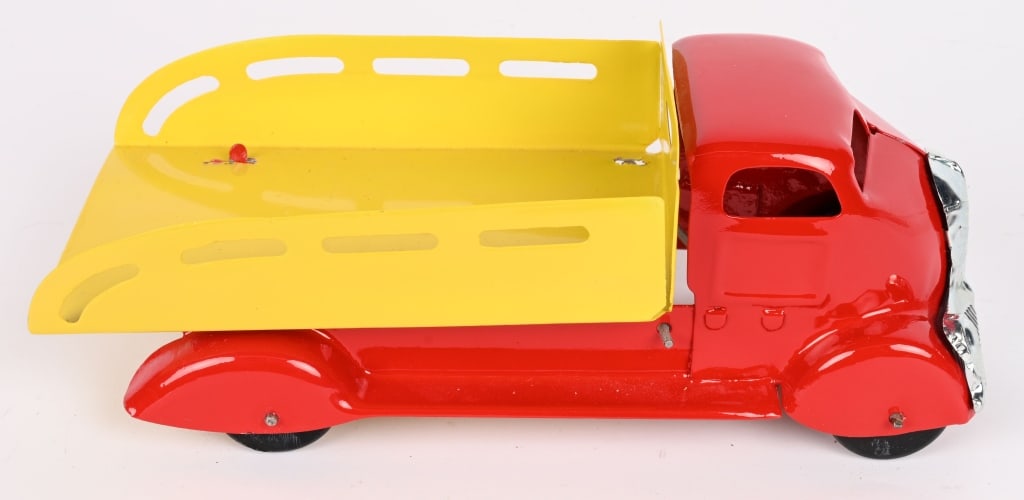 MARX STUDEBAKER DUMP TRUCK - 3