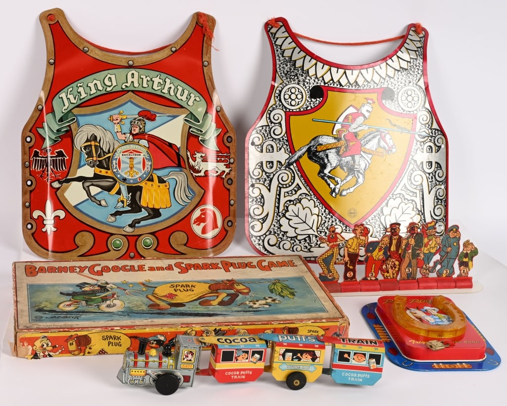 VINTAGE CHARACTER TOYS (1 of 7)