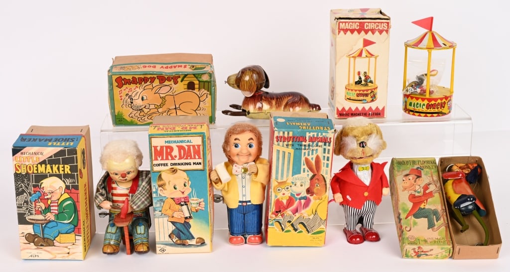 6- JAPAN WINDUP TOYS w/ BOXES: Includes Shoemaker, Mr Dan, Strutting Animal, Jocko Monkey, Snappy Dog, and Magic Circus. All in great shape and Boxed 6" Excellent