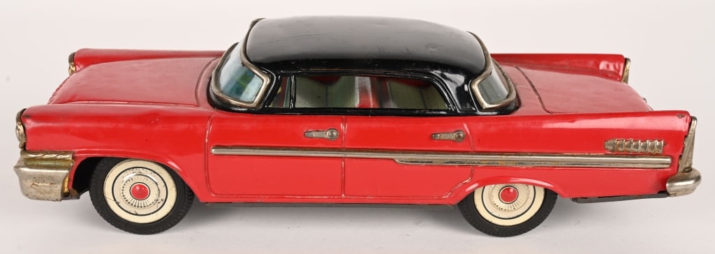 JAPAN TIN FRICTION CHRYSLER SEDAN (1 of 5)