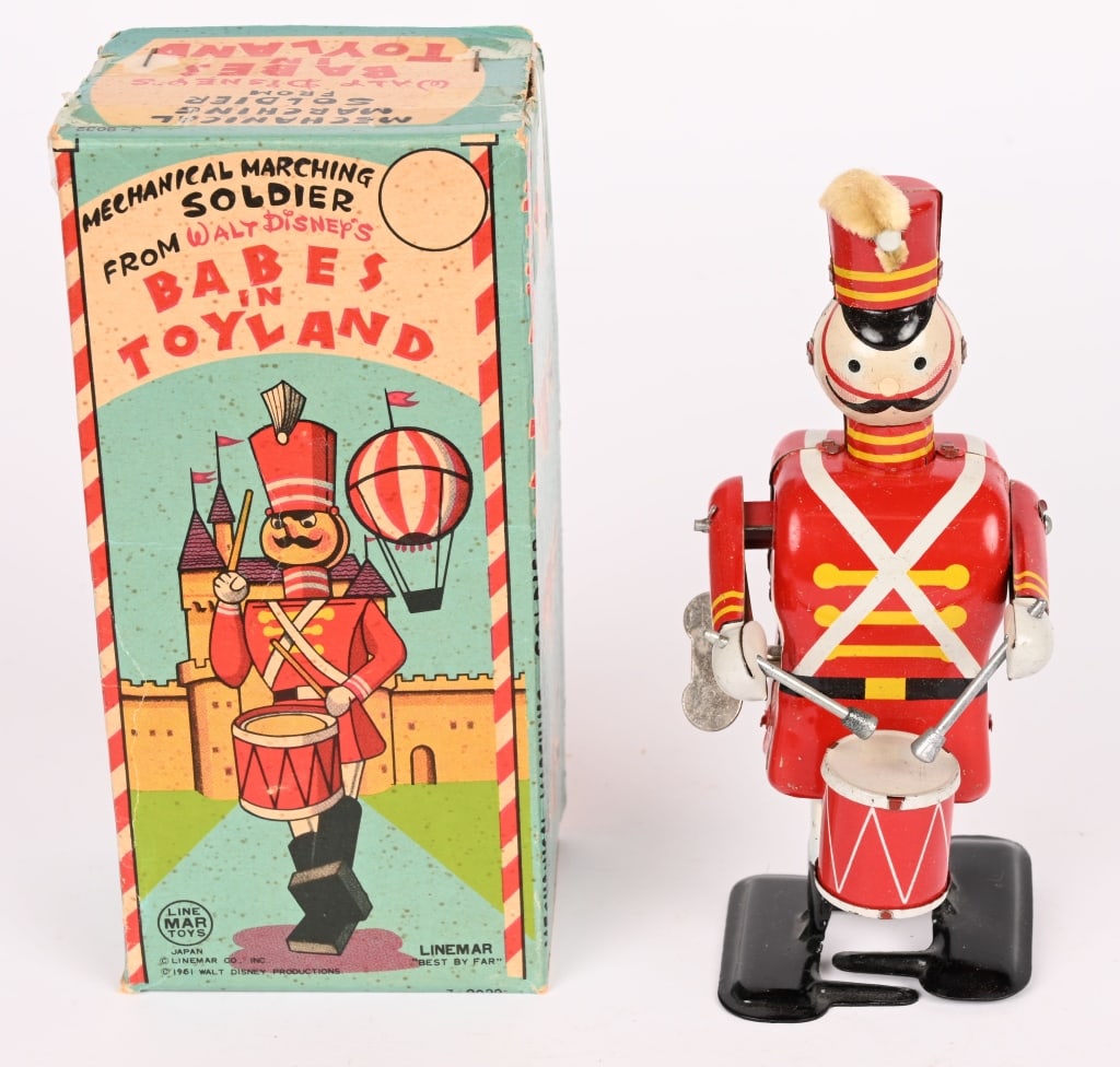 LINEMAR TIN WINDUP BABES IN TOYLAND SOLDIER w/BOX: All original in great shape. Windup works. Comes with original box. 6" Excellent