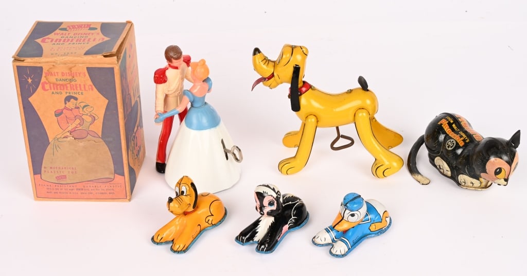 LOT OF 5 DISNEY TOYS (1 of 9)