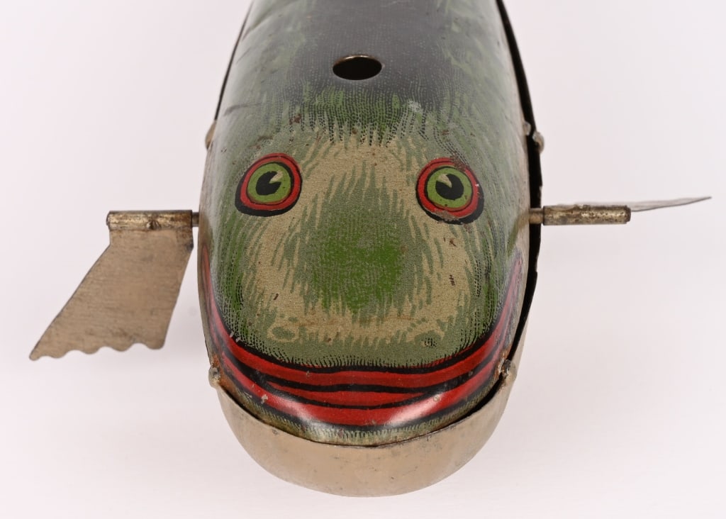 GERMAN TIN WINDUP FISH - 2