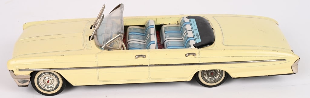 JAPAN TIN FRICTION 1961 OLDSMOBILE CONVERTIBLE (1 of 5)