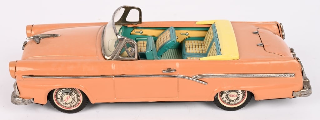 JAPAN TIN FRICTION 1956 FORD SUNLINER (1 of 6)