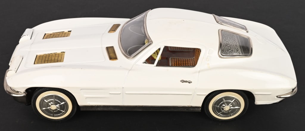 JAPAN BATTERY OP 1963 CORVETTE: All original in great shape. Clean battery box. Worked when tested. 12" Excellent