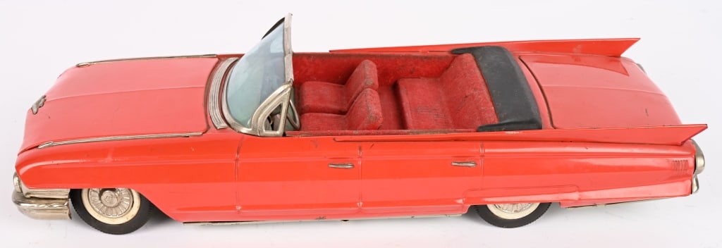 SSS TOKYO BATTERY OP 1961 CADILLAC CONVERTIBLE: Large and impressive Cadillac. All original in great condition. Has fuzzy interior. Battery box is clean. Did not work when tested. I belive a key is necessary to operate and none is present. 16"