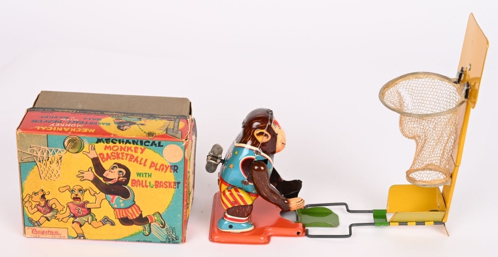 TPS TIN WINDUP MONKEY PLAYING BASKETBALL w/ BOX: All original in nice condition. Works. Boxed 8" Excellent
