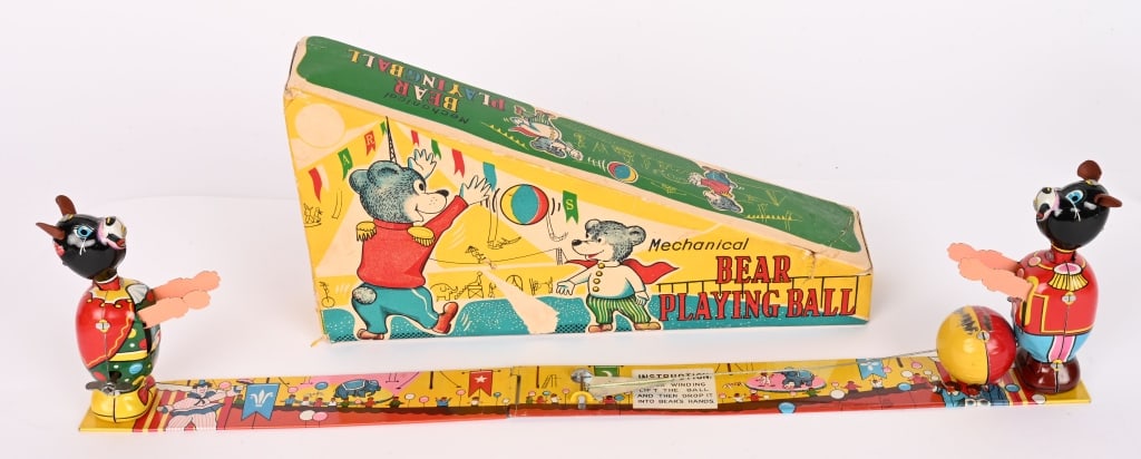 TPS TIN WINDUP BEAR PLAYING BALL w/ BOX: All original in great shape. Windup works. Boxed 11" Excellent