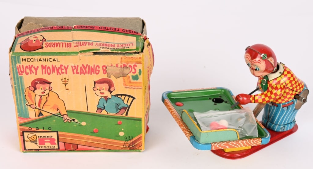 TPS TIN WINDUP MONKEY PLAYING BILLARDS w/ BOX (1 of 8)