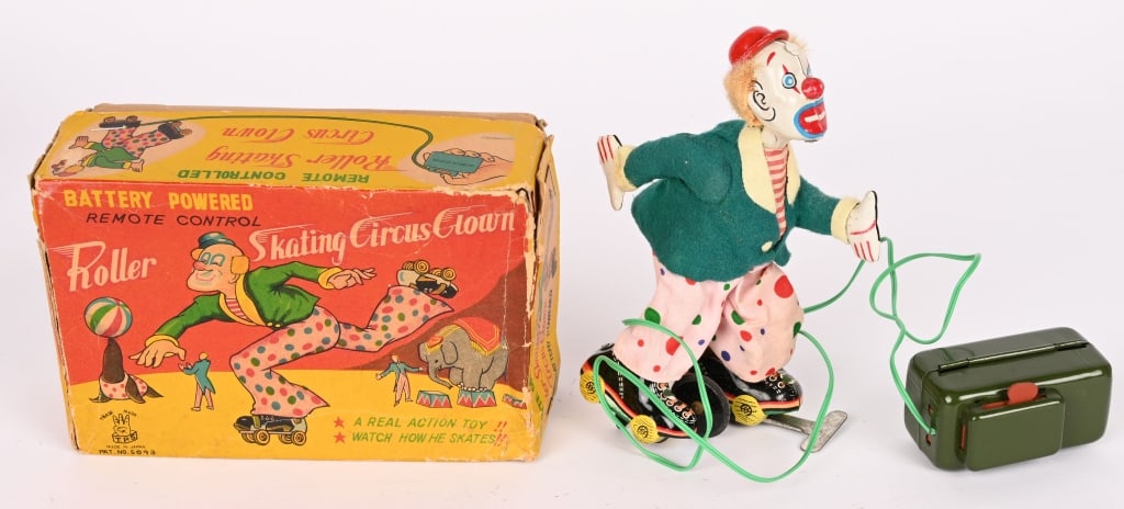 TPS BATTERY OP ROLLER SKATING CIRCUS CLOWN w/ BOX (1 of 7)