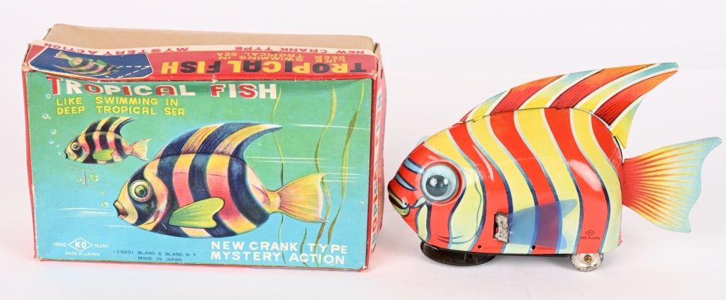 JAPAN TIN WINDUP TROPICAL FISH w/ BOX (1 of 8)