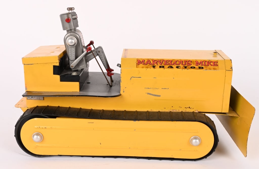SAUNDERS MARVELOUS MIKE ROBOT TRACTOR: All original with Robot Driver. Very clean condition. Did not work when tested. 13" Excellent