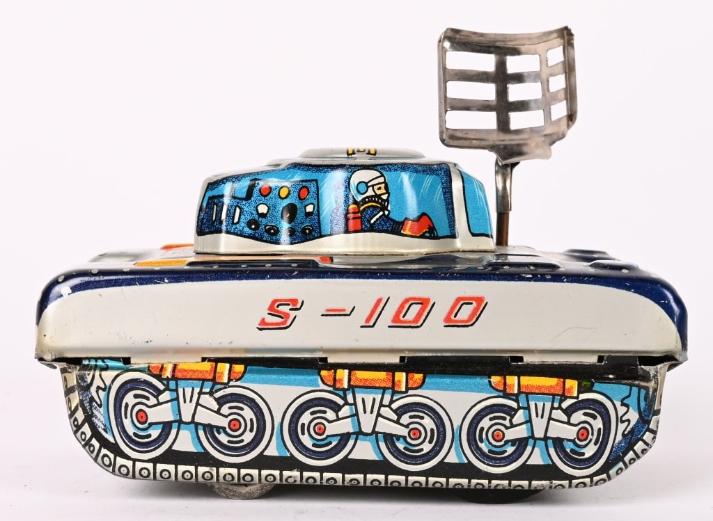JAPAN TIN FRICTION S-100 SPACE TANK: All original complete with antenna. Nice shape. Works. 4" Excellent