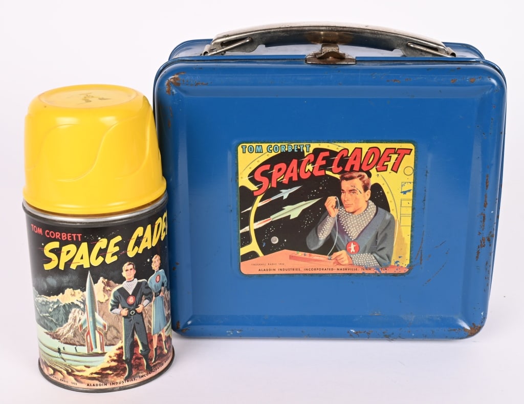 3- SPACE RELATED LUNCH BOXES - 2