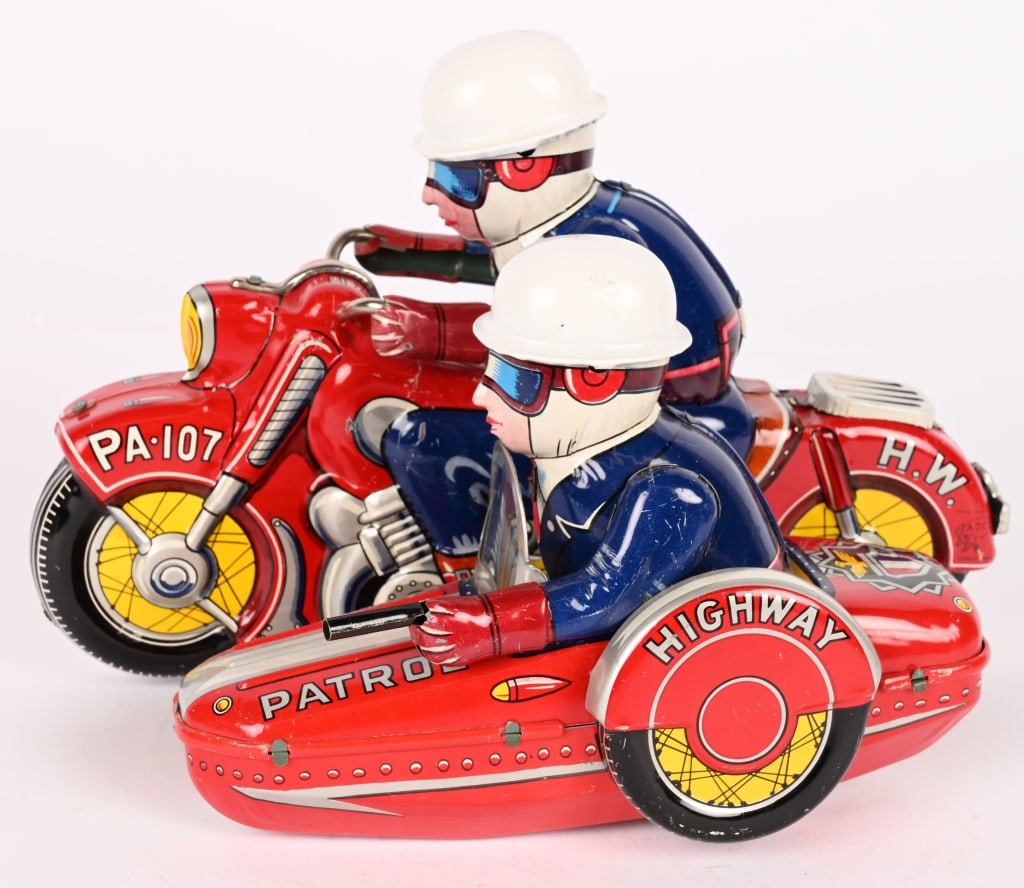 JAPAN TIN FRICTION HIGHWAY PATROL CYCLE & SIDECAR: All original large size toy. Has nice colors. With shooting action. Friction works. 10" Excellent