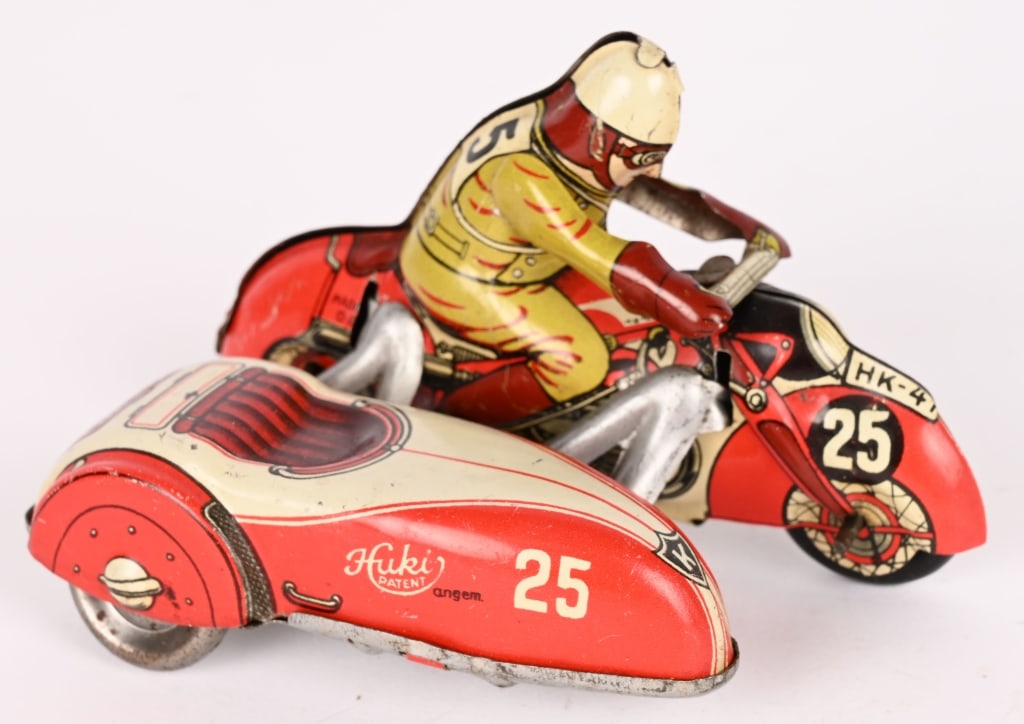 HUKI TIN WINDUP RACING MOTORCYCLE w/ SIDECAR (1 of 4)