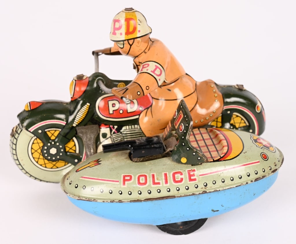 JAPAN TIN FRICTION PD MOTORCYCLE w/ SIDECAR: All original with nice colors and details. Friction works. 4 1/2" Excellent
