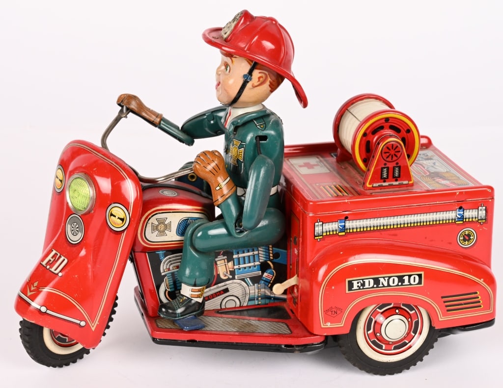 JAPAN BATTERY OP FIRE DEPT MOTORCYCLE TRIKE: All original in great condition. Worked when tested. hard to find version. 10" Excellent