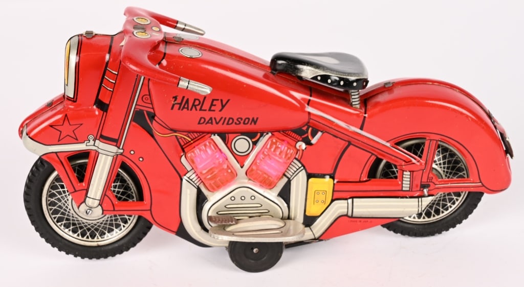 JAPAN TIN FRICTION HARLEY DAVIDSON MOTORCYCLE: All original in great condition. Friction works. 9" Excellent