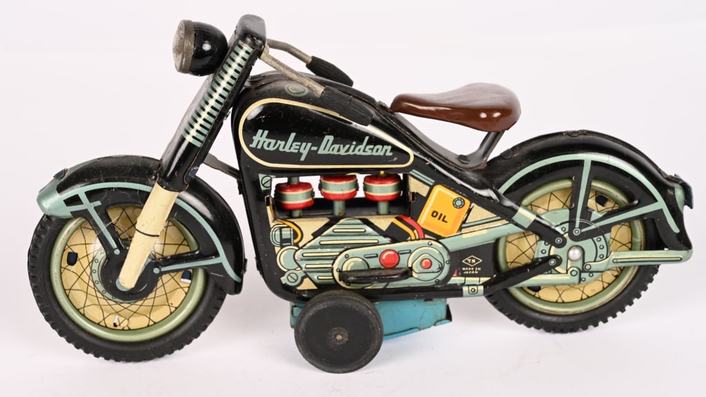 JAPAN TIN FRICTION HARLEY DAVIDSON MOTORCYCLE: All original in great condition. Friction works. 9" Excellent