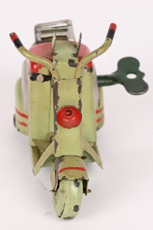 TIN WINDUP SCOOTER - 2