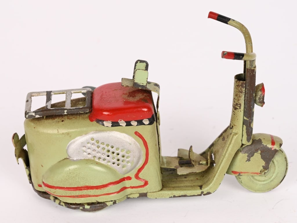 TIN WINDUP SCOOTER - 3