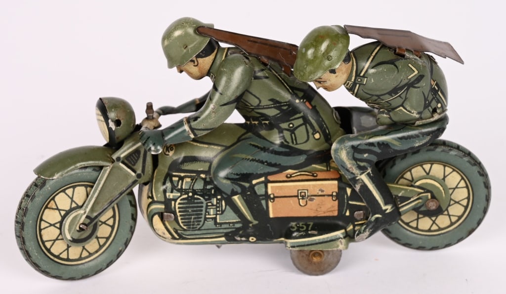 CKO TIN WINDUP MILITARY MOTORCYCLE w/ SOLDIERS (1 of 5)