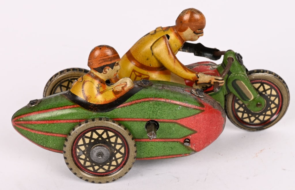 PAYA TIN WINDUP MOTORCYCLE w/ SIDECAR (1 of 5)