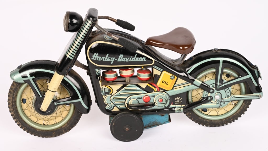 JAPAN TIN FRICTION HARLEY DAVIDSON MOTORCYCLE: All original in nice condition. friction works. 9" Excellent