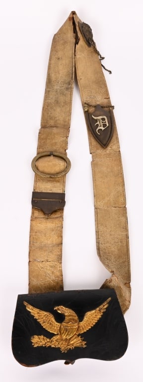 1833 DRAGOON OFFICERS BELT W CARTRIDGE BOX: A pre Civil War M1833 Dragoon Officers Cartridge Box, Strictly dress with a leather cartridge box with an applied large gilded brass eagle to the front. The white buff leather shows many