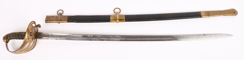 CIVIL WAR FEDERAL NON REGULATION OFFICER SWORD: Slightly curved imported steel blade with ricasso is marked with "Arrow logo & Solingen". Right side of blade with etched 3/4 panel featuring arms motifs and an eagle "Federal Eagle. The other side ha