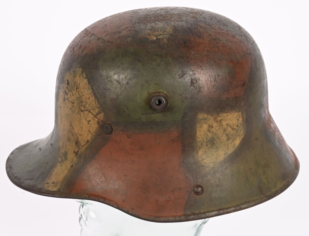 WW1 IMPERIAL GERMAN M16 CAMOUFLAGE HELMET W LINER (1 of 5)